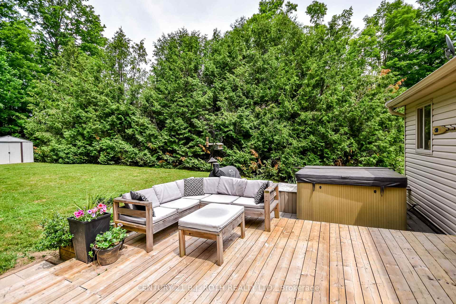 29 ALGONQUIN Trail