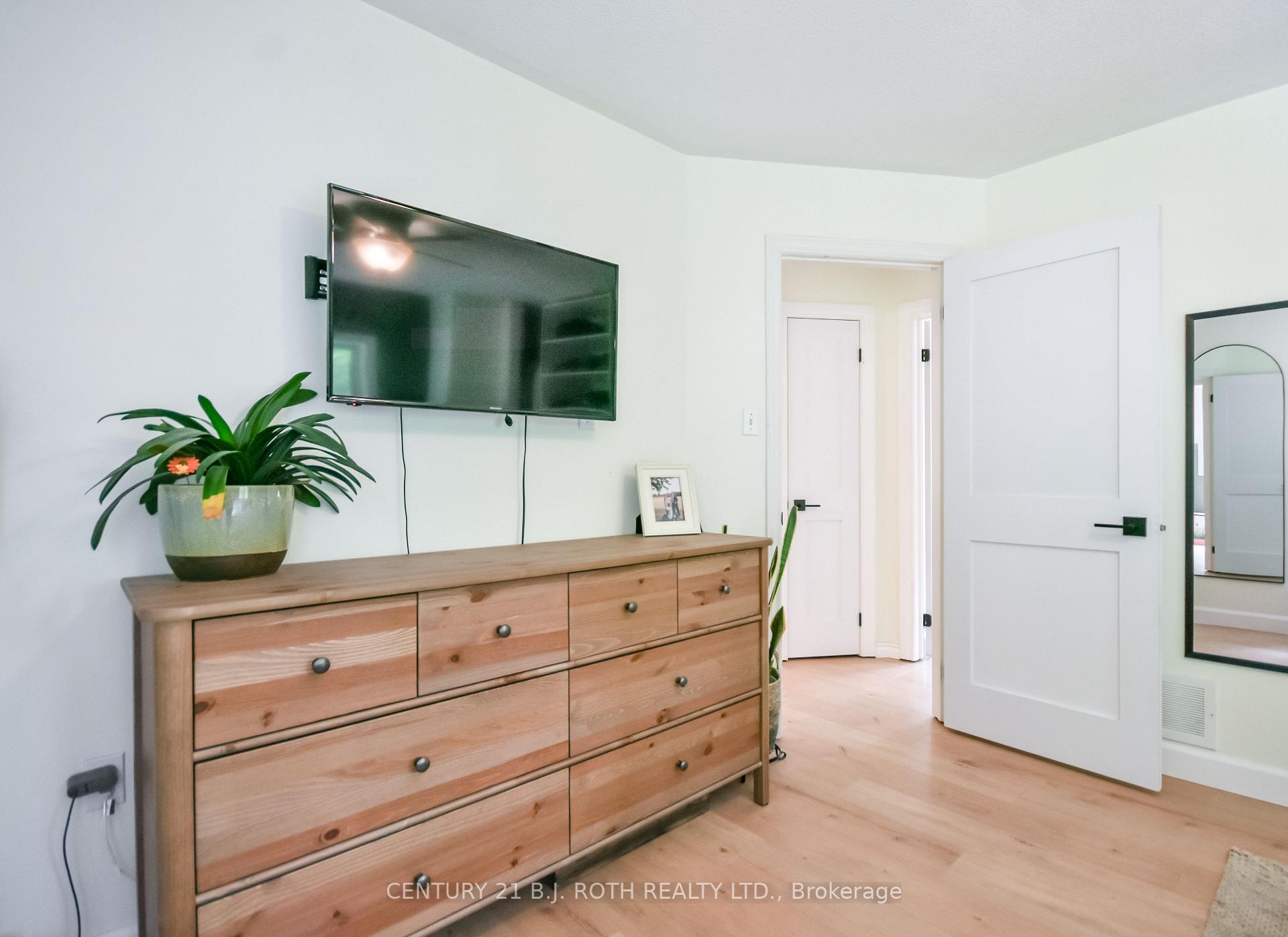 29 ALGONQUIN Trail