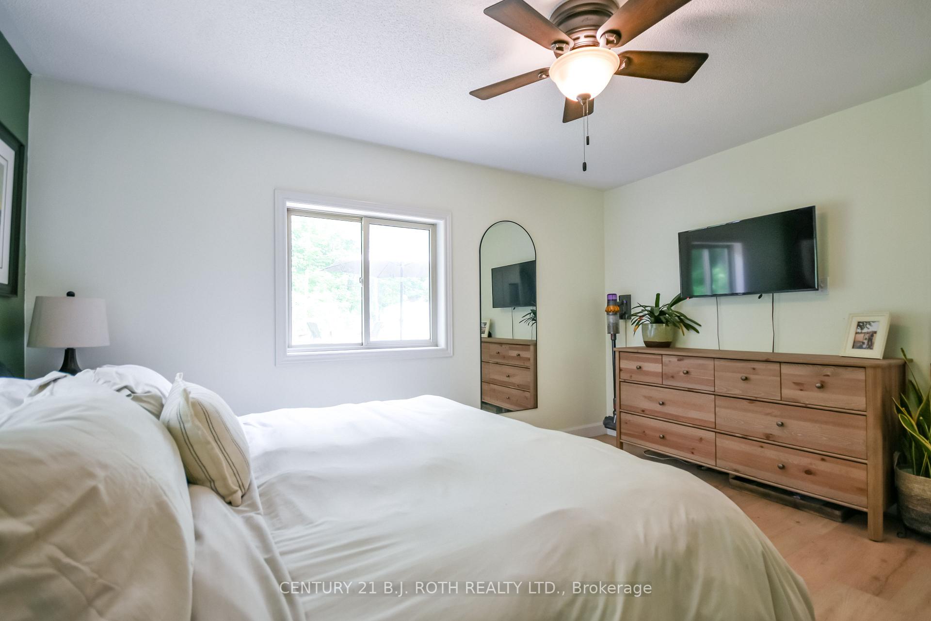 29 ALGONQUIN Trail