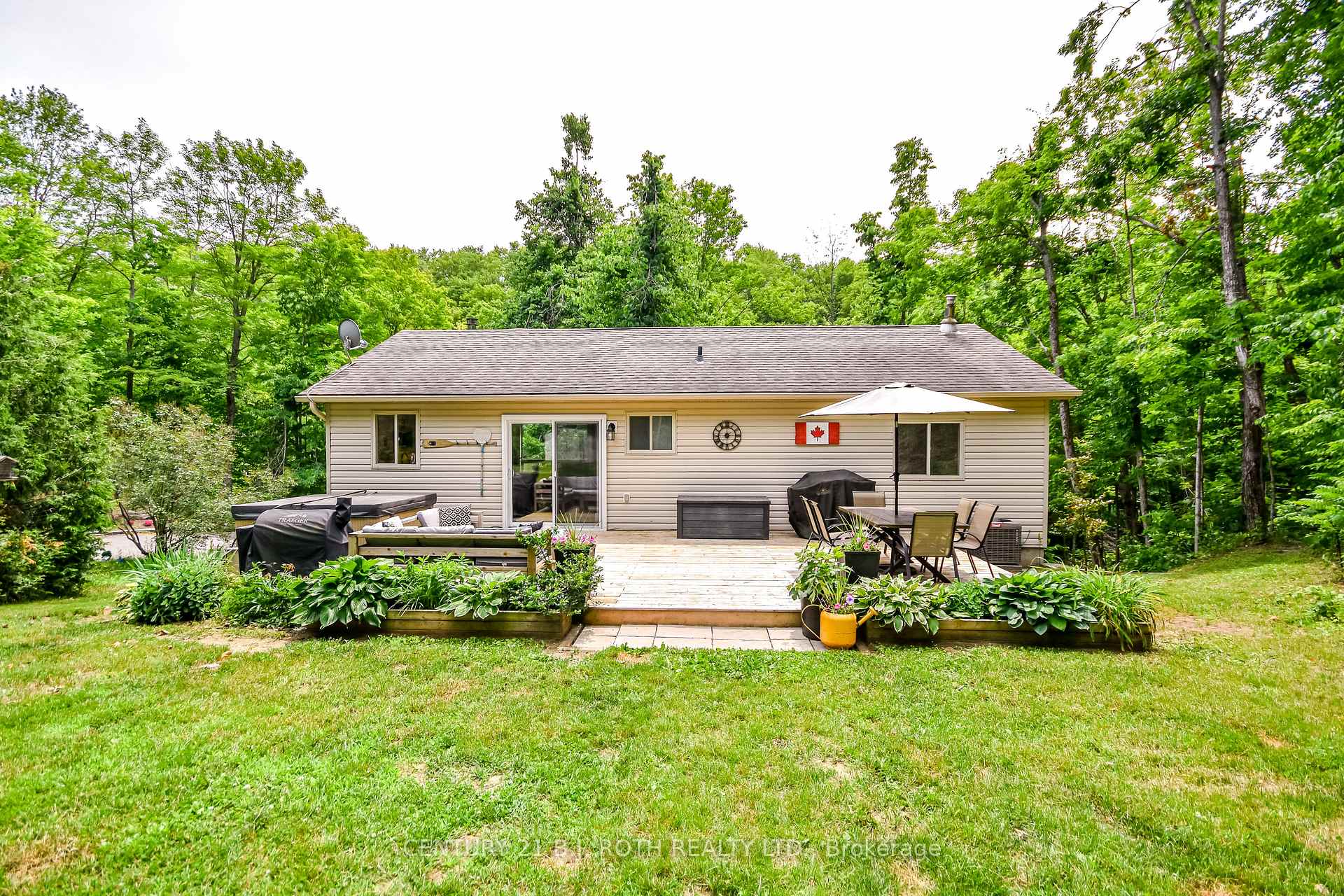 29 ALGONQUIN Trail