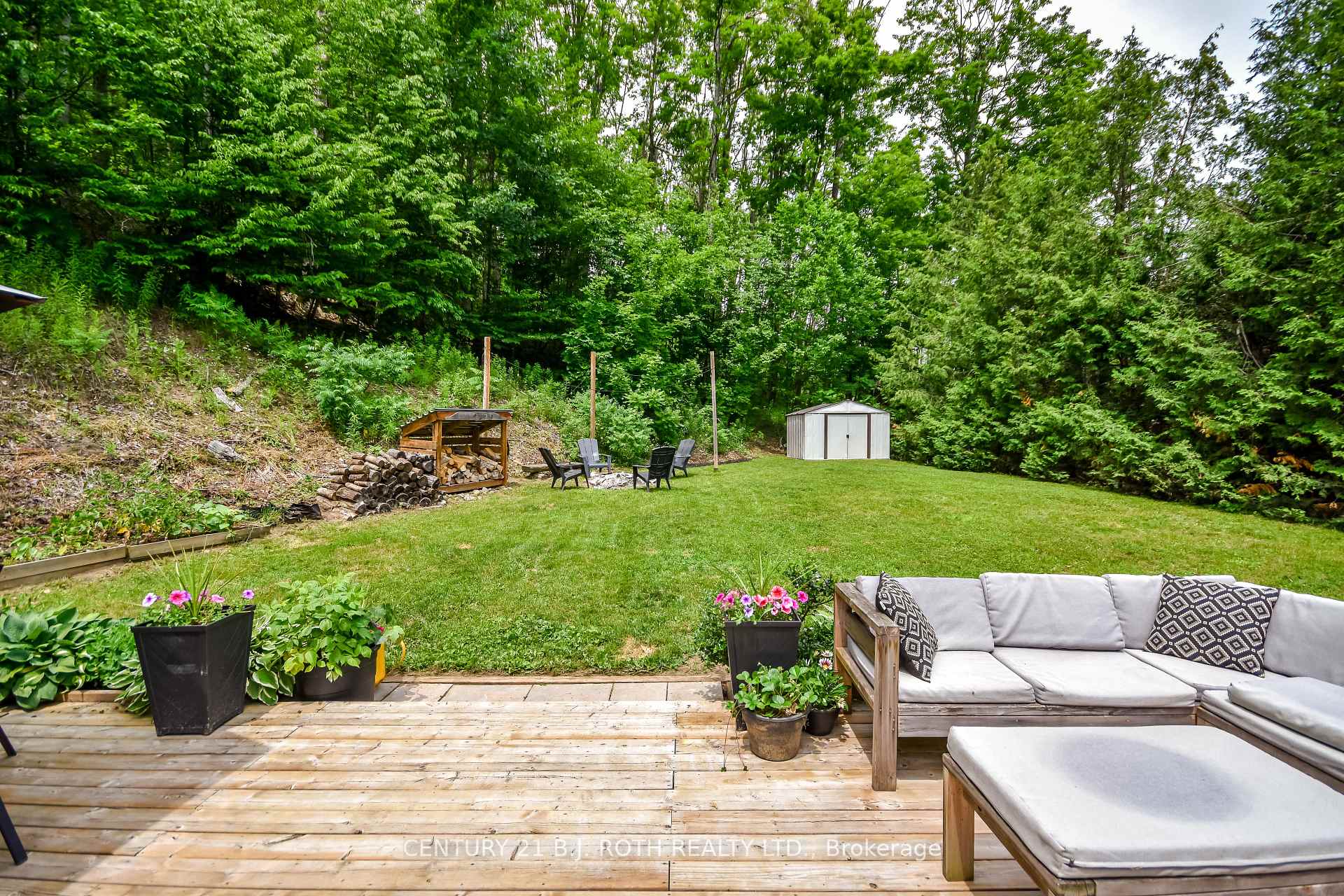 29 ALGONQUIN Trail