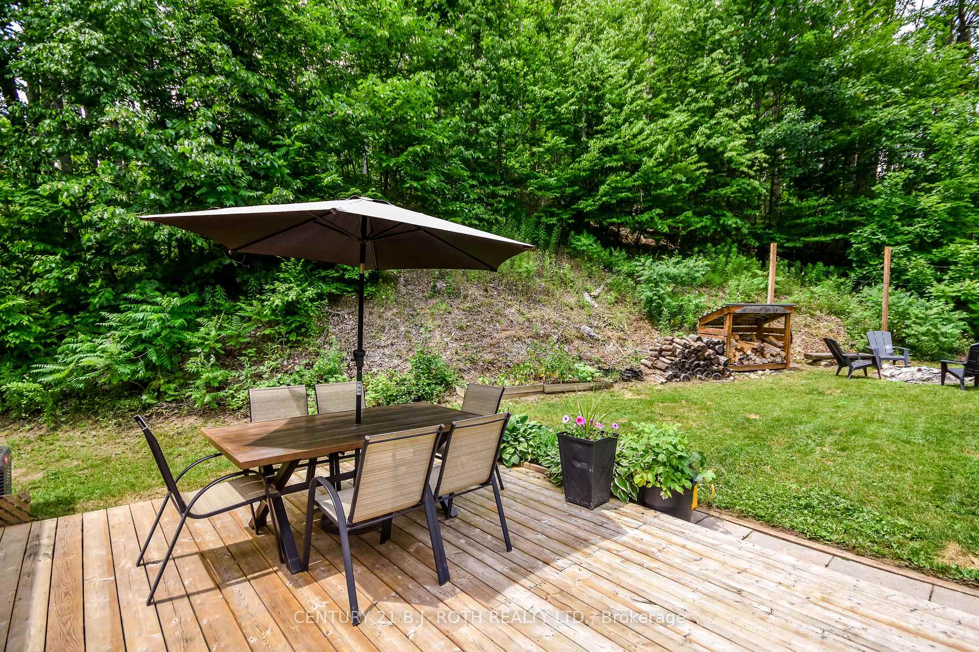 29 ALGONQUIN Trail