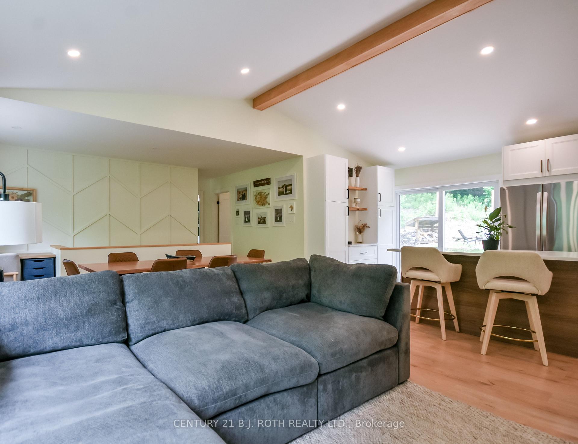 29 ALGONQUIN Trail