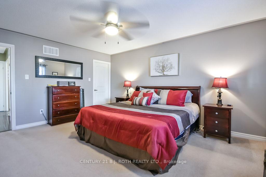 12 White Crescent