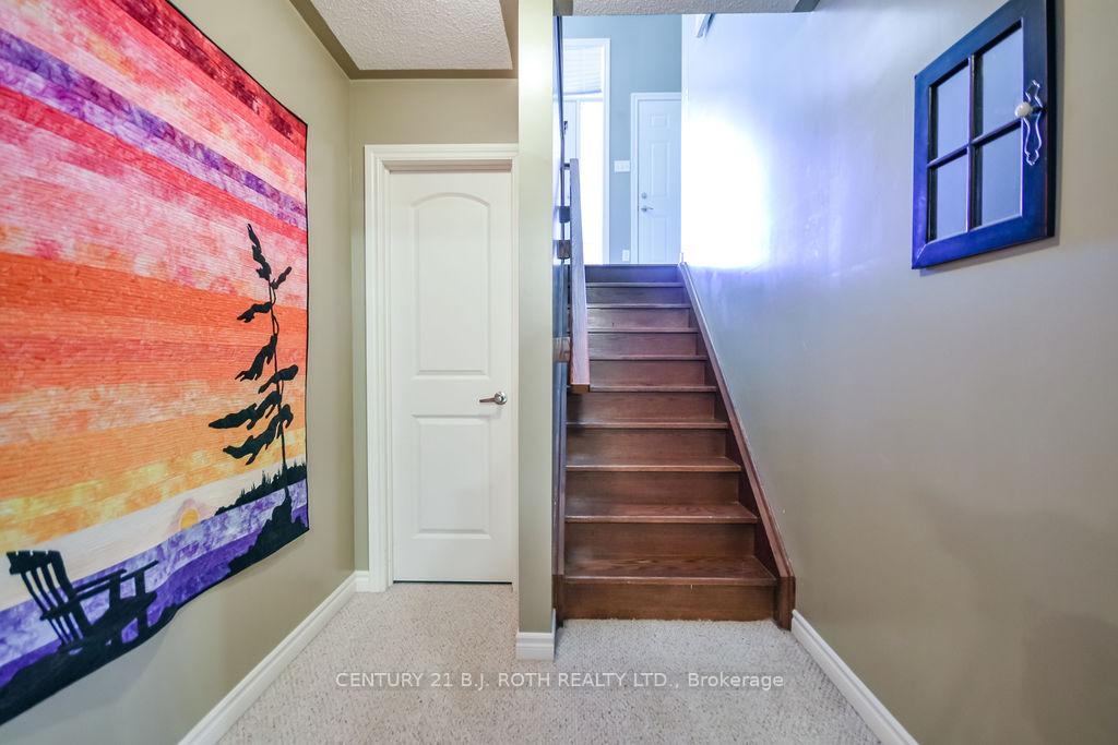 12 White Crescent