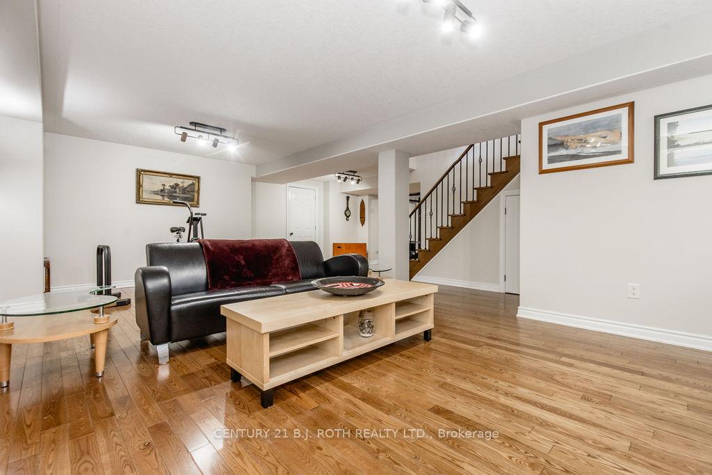 12 Lloyd Cook Drive E