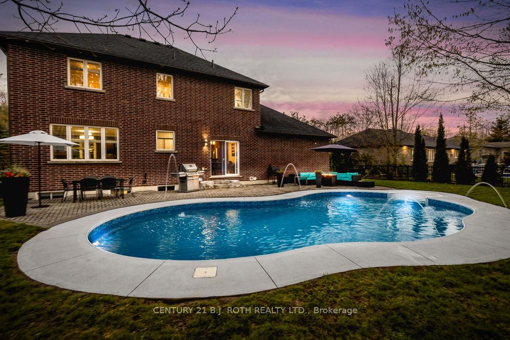 12 Lloyd Cook Drive E