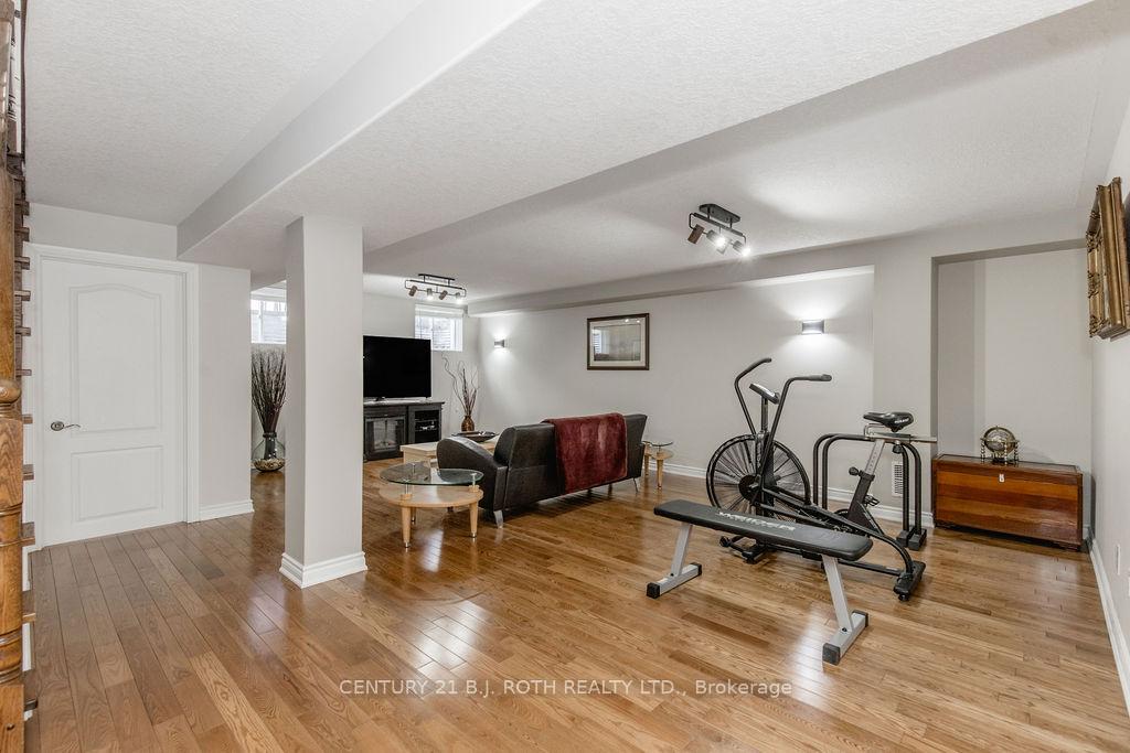 12 Lloyd Cook Drive E