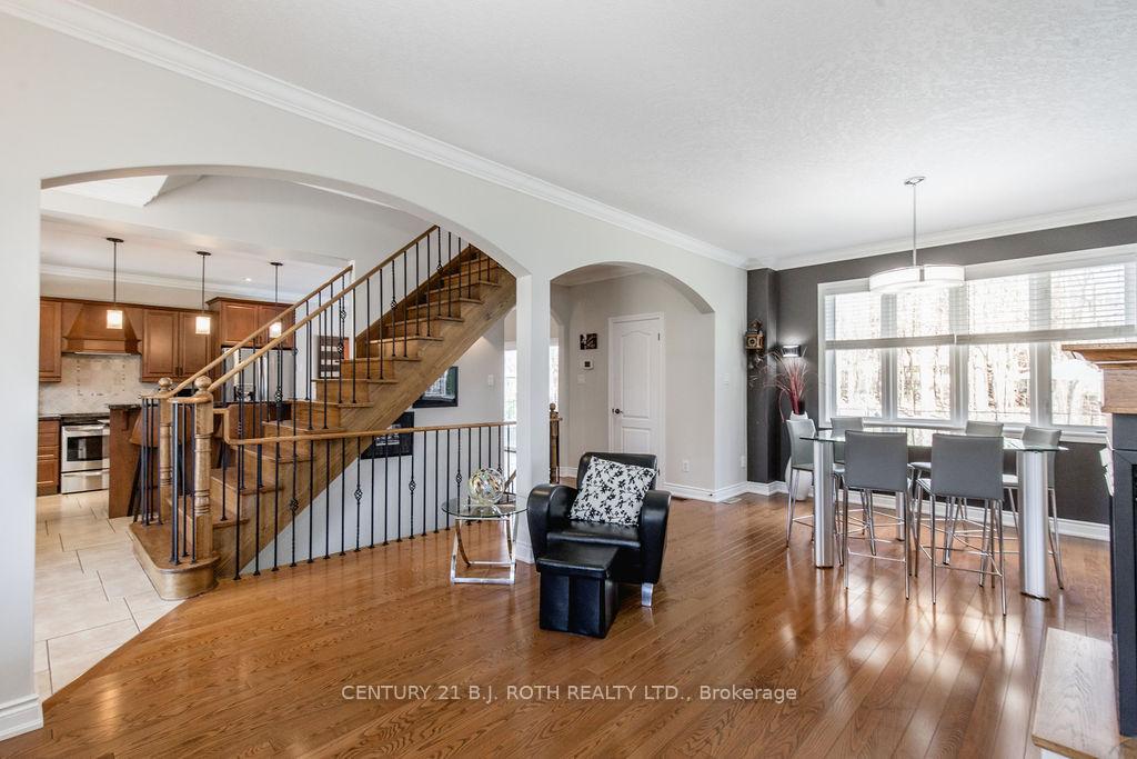 12 Lloyd Cook Drive E