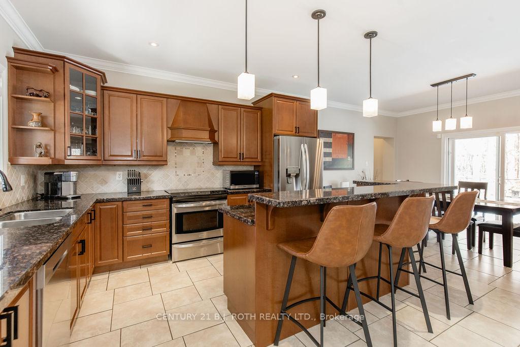 12 Lloyd Cook Drive E