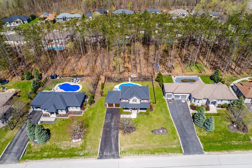12 Lloyd Cook Drive E