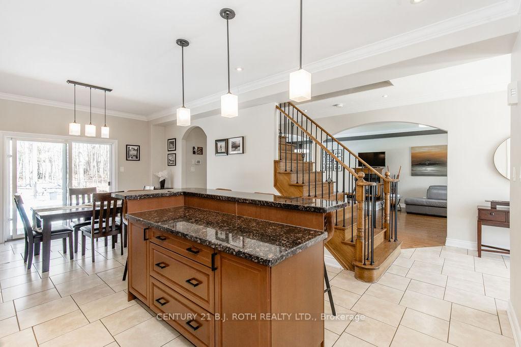 12 Lloyd Cook Drive E