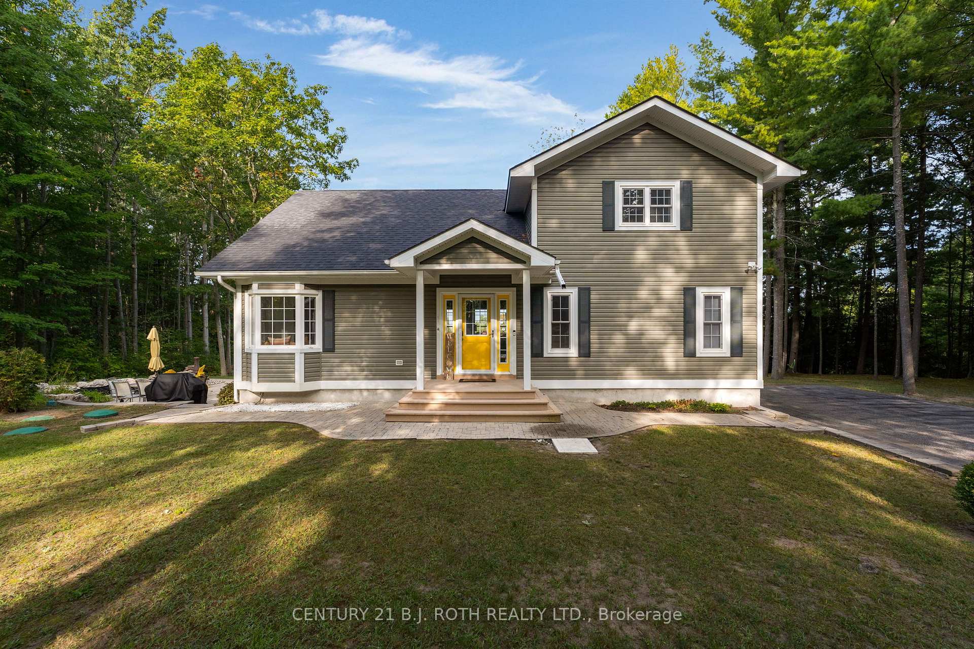 2710 Portage Trail