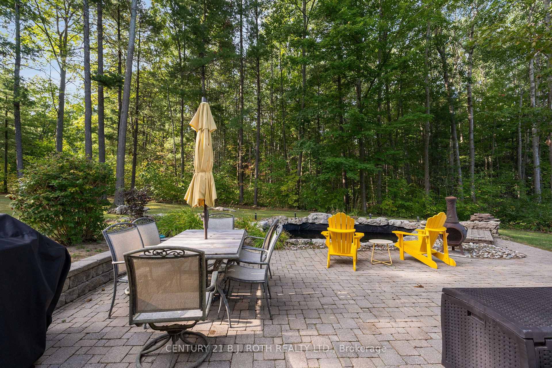 2710 Portage Trail