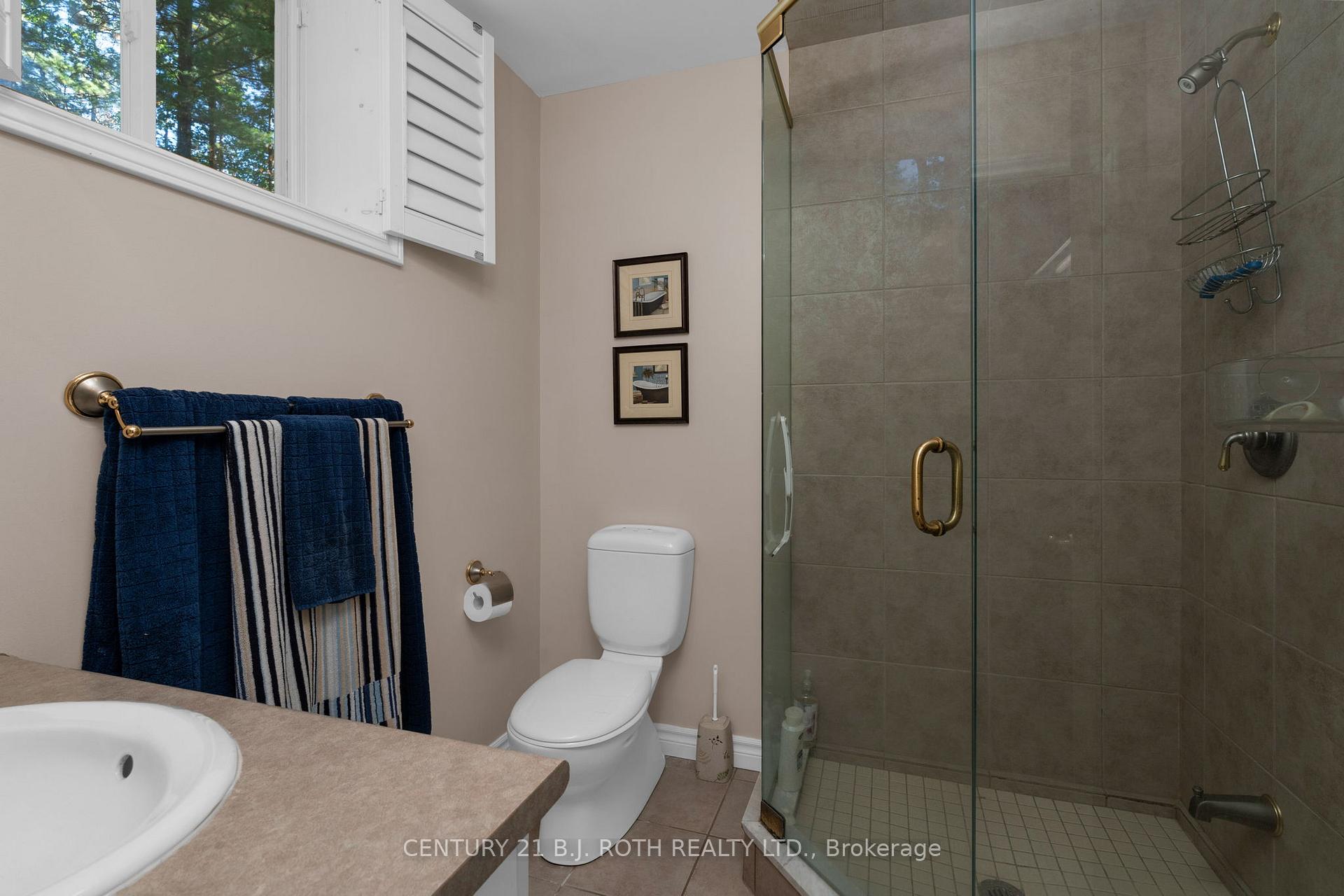 2710 Portage Trail
