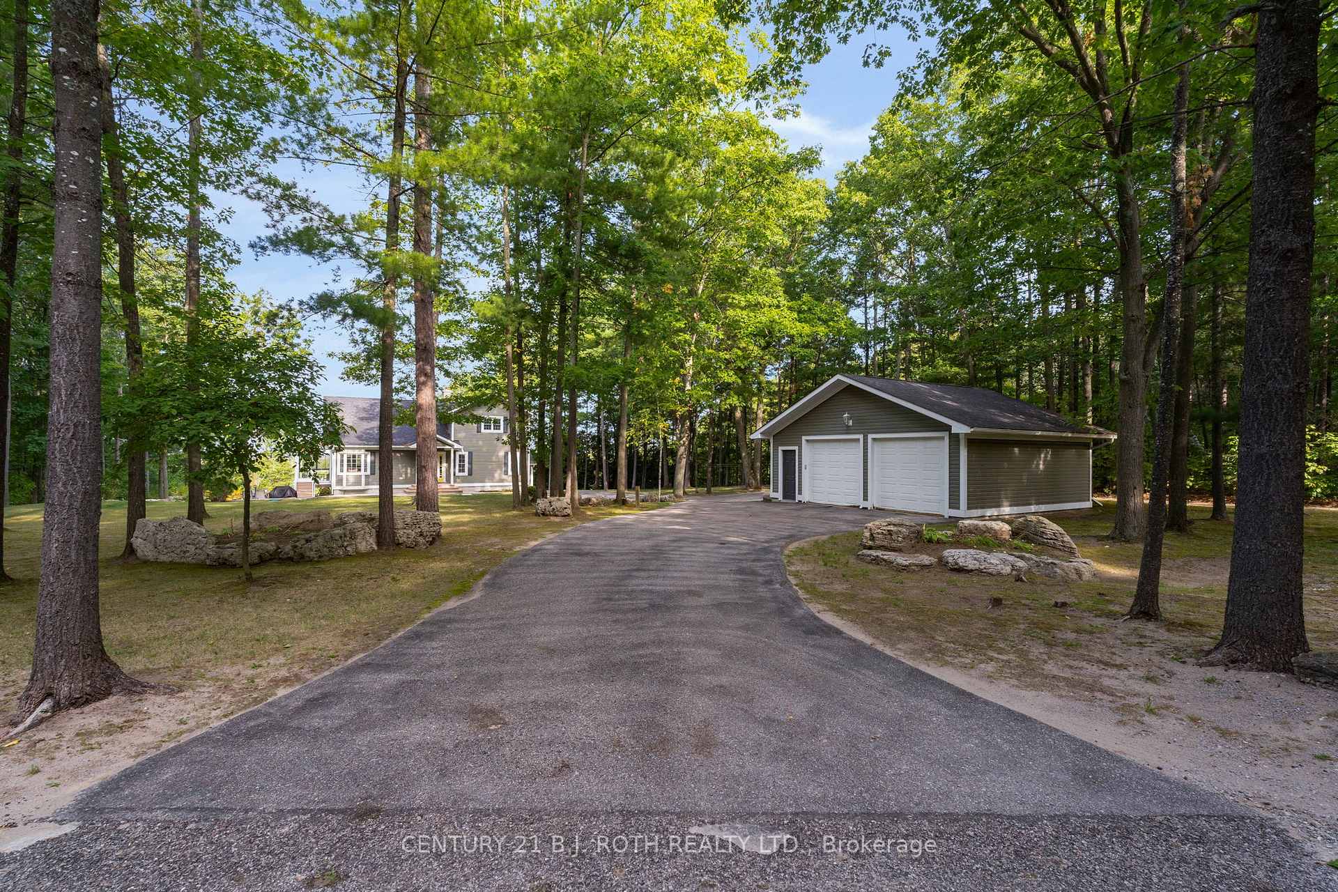 2710 Portage Trail