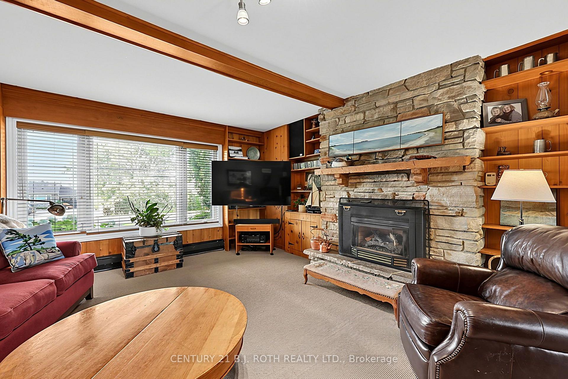 140 Shanty Bay Road