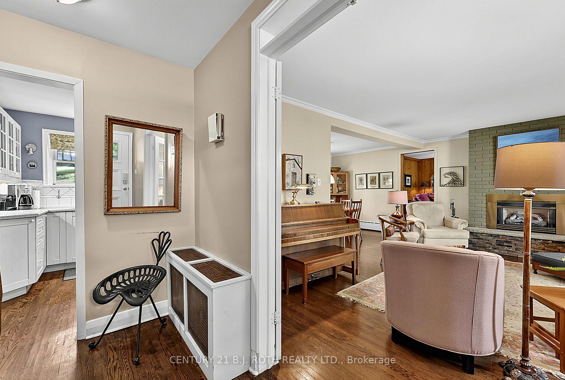 140 Shanty Bay Road