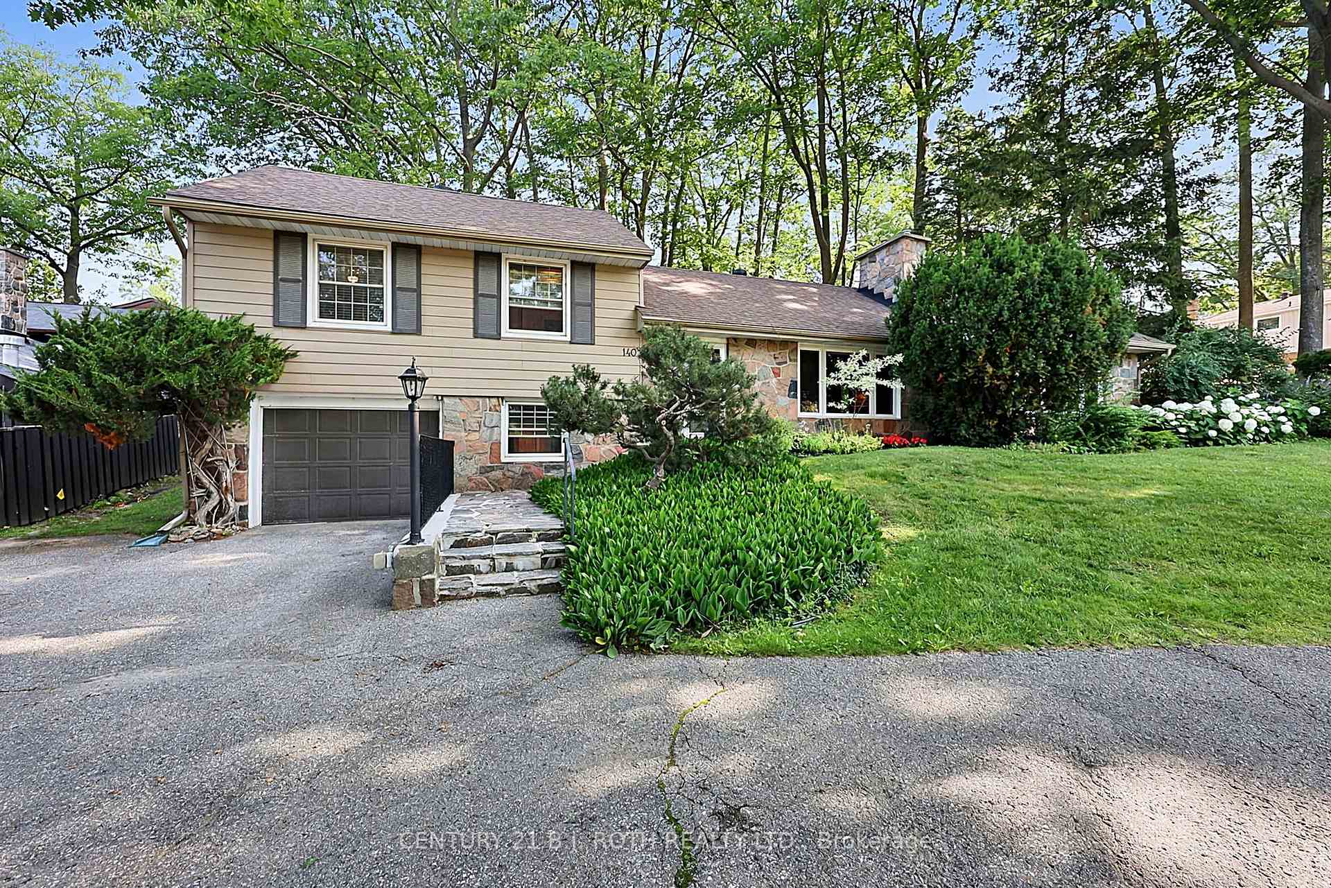 140 Shanty Bay Road