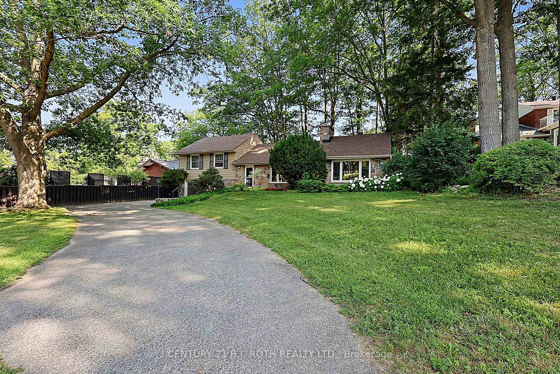 140 Shanty Bay Road