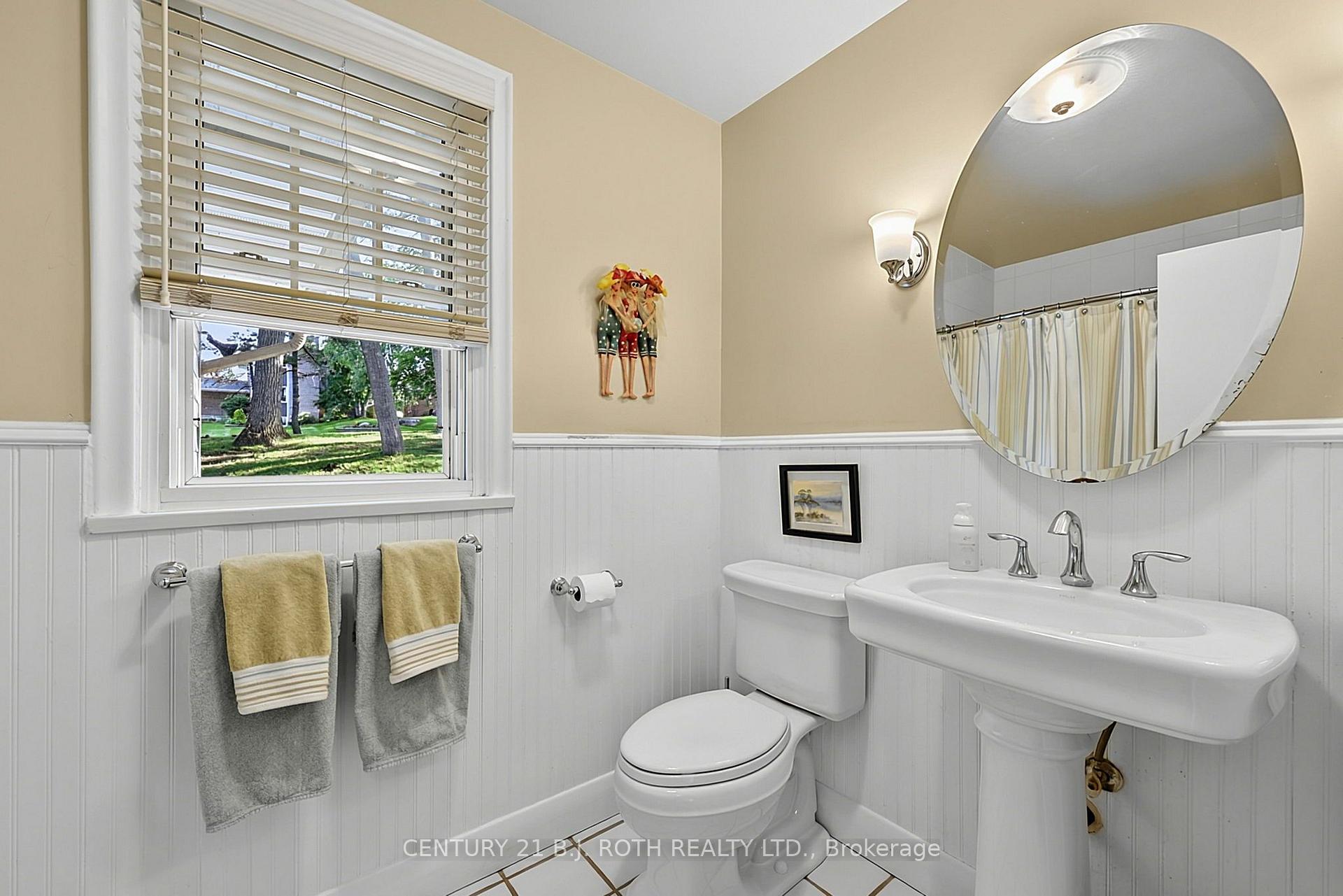 140 Shanty Bay Road