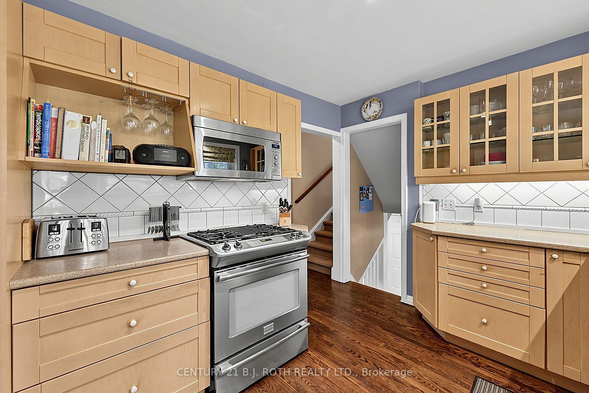 140 Shanty Bay Road