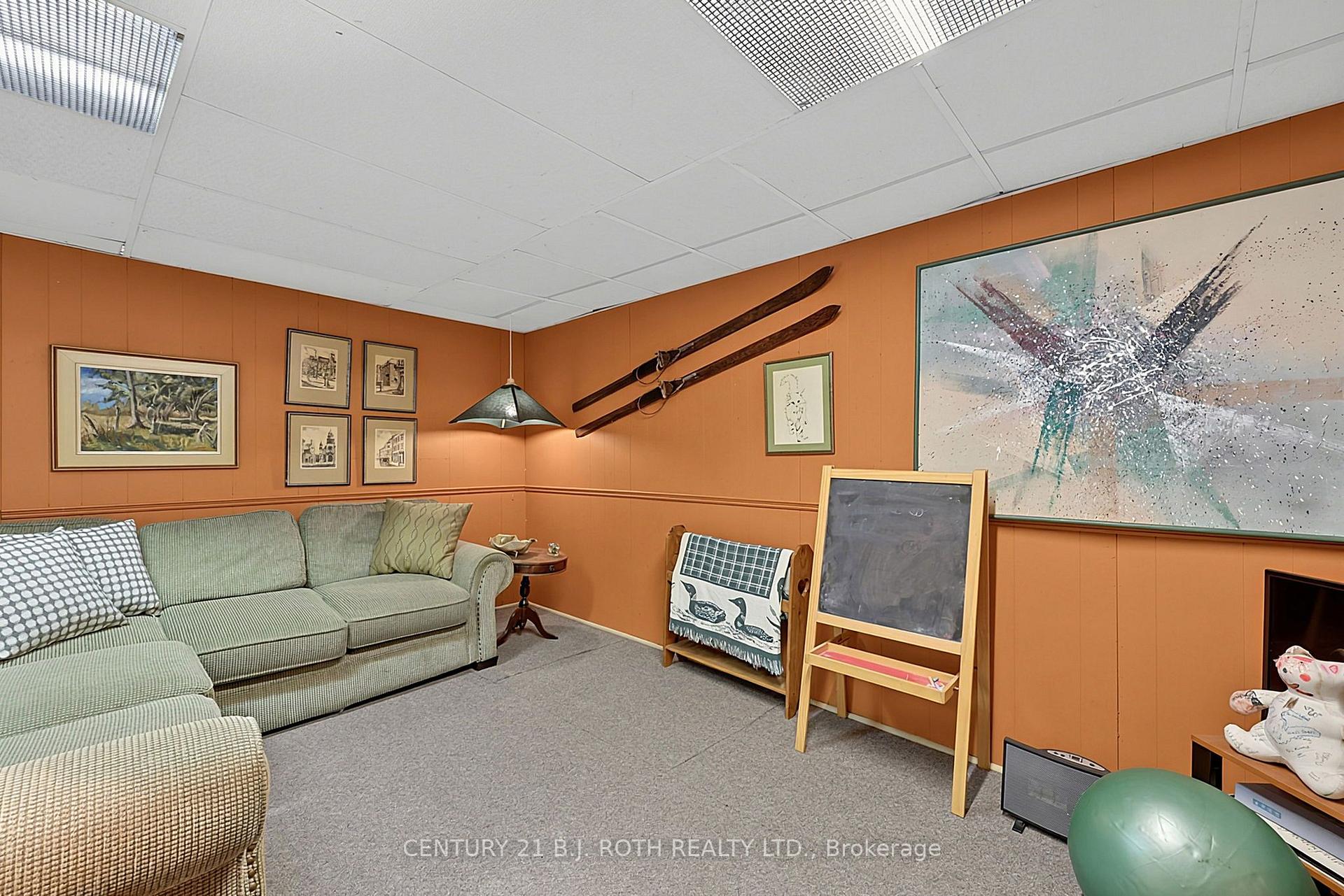 140 Shanty Bay Road