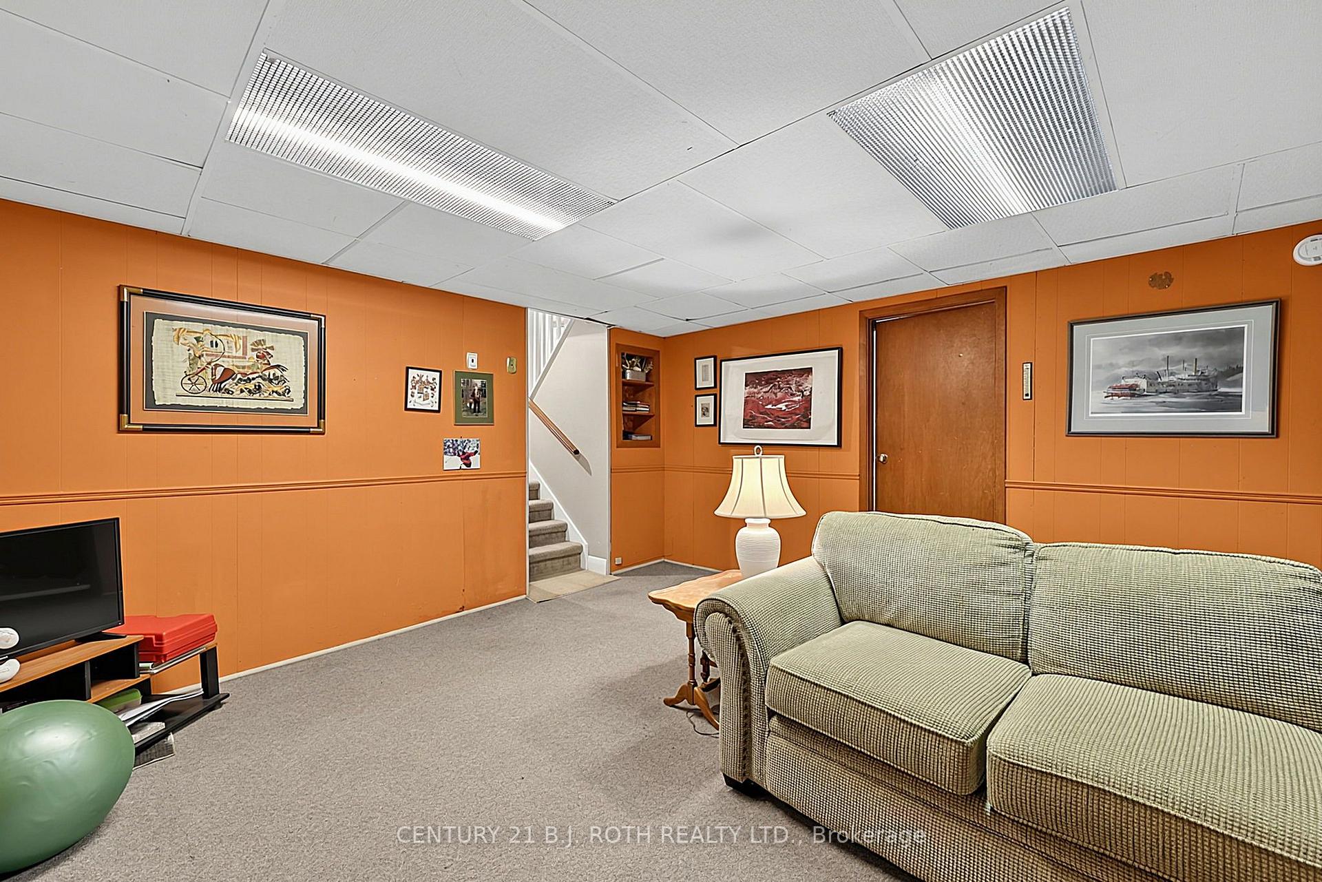 140 Shanty Bay Road