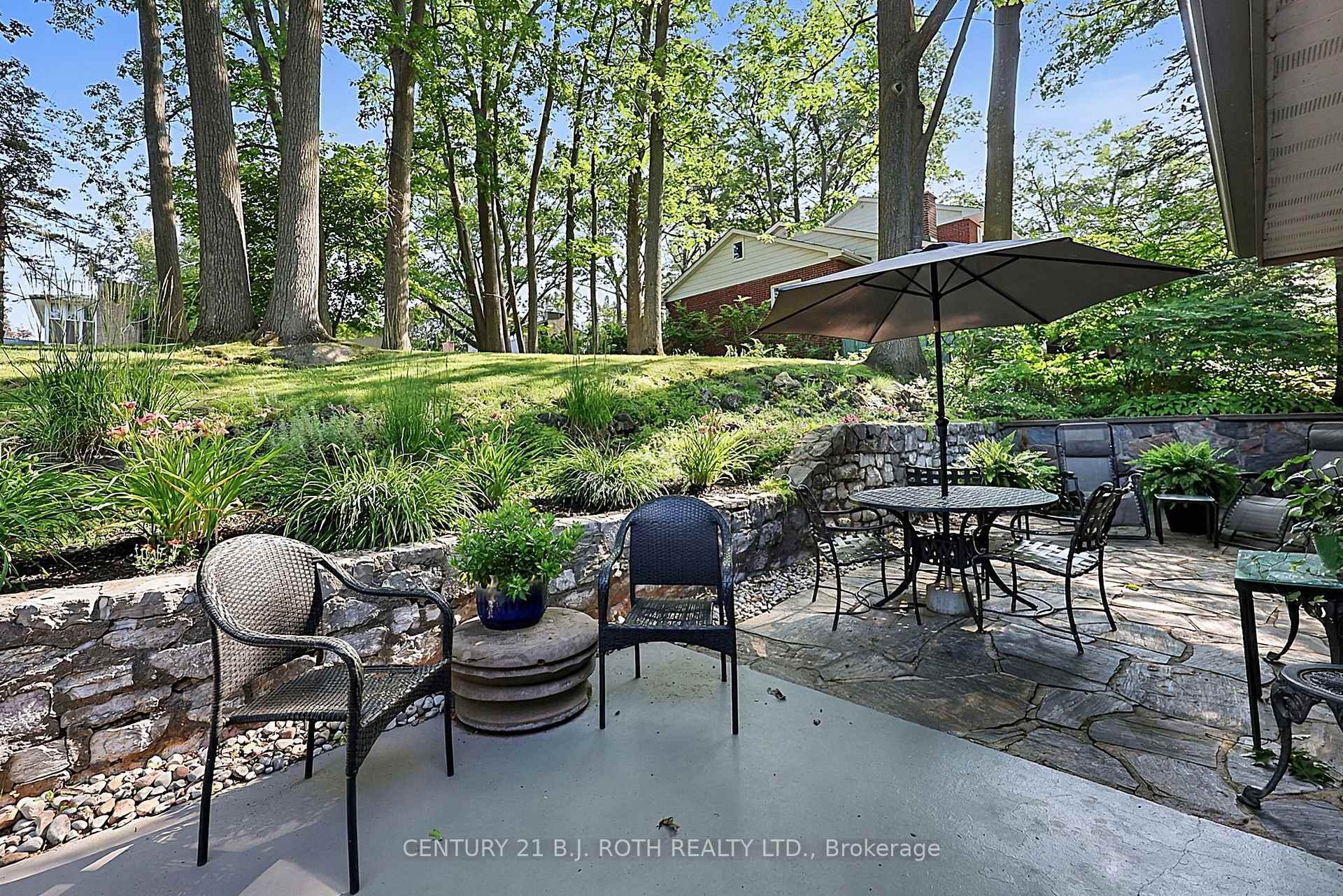 140 Shanty Bay Road