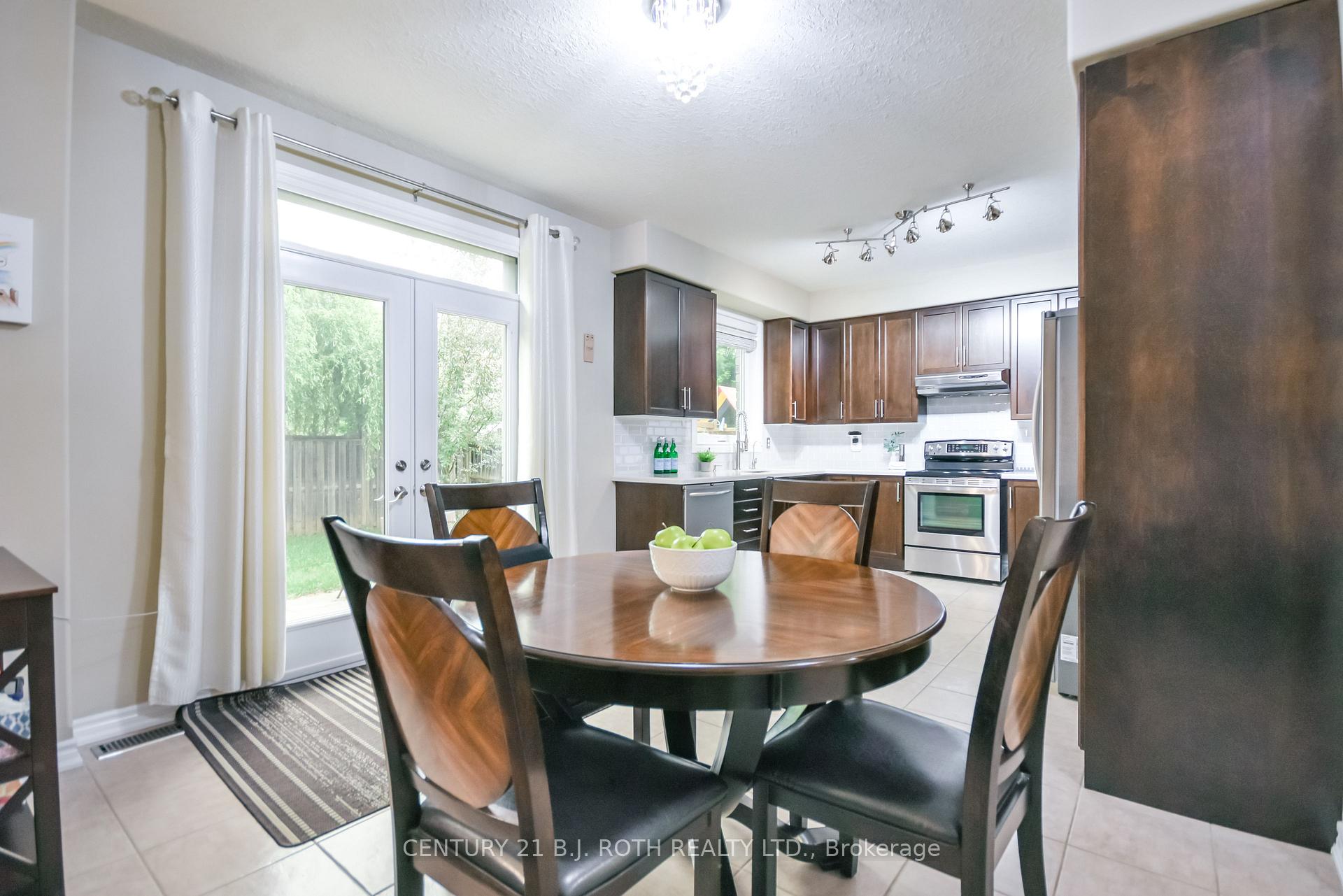 20 Falcon Crescent