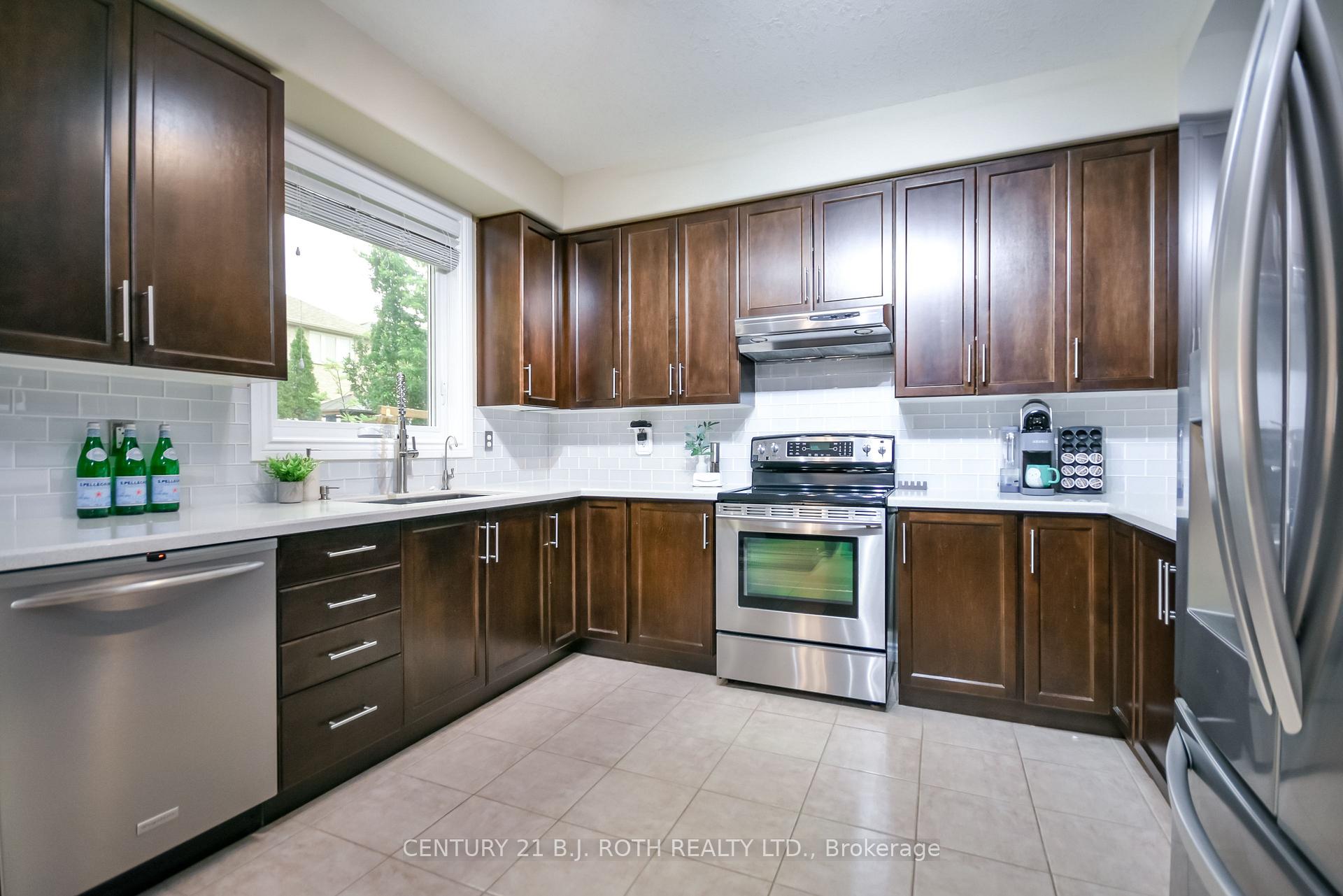 20 Falcon Crescent