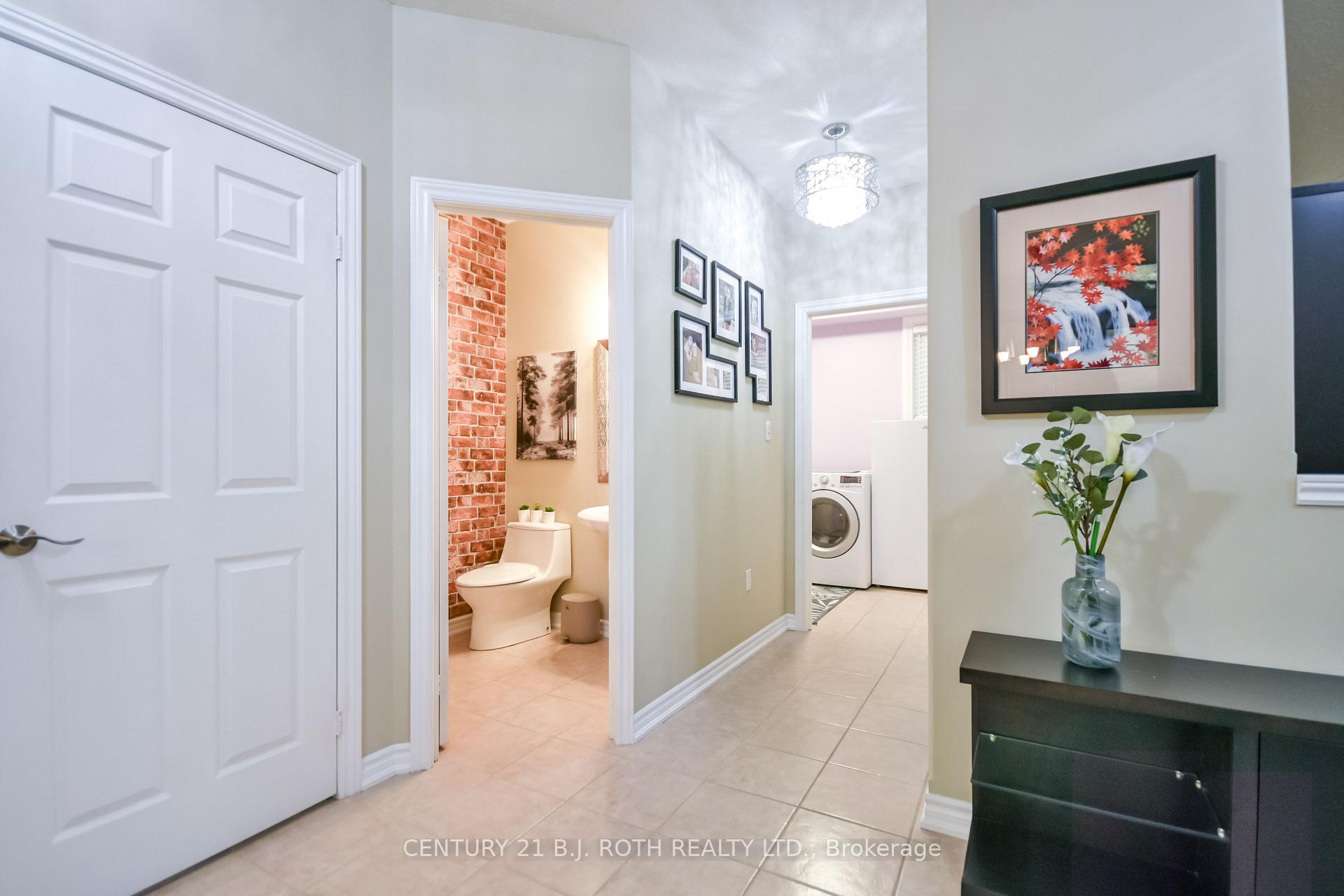 20 Falcon Crescent
