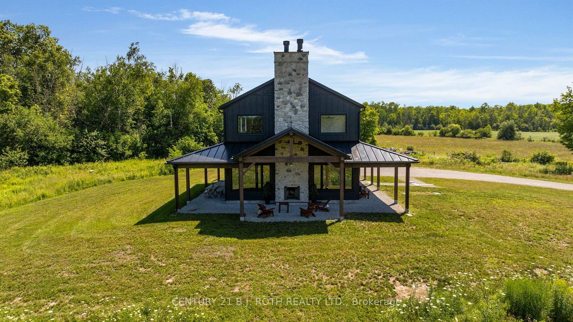 2224 Rainbow Valley Road W