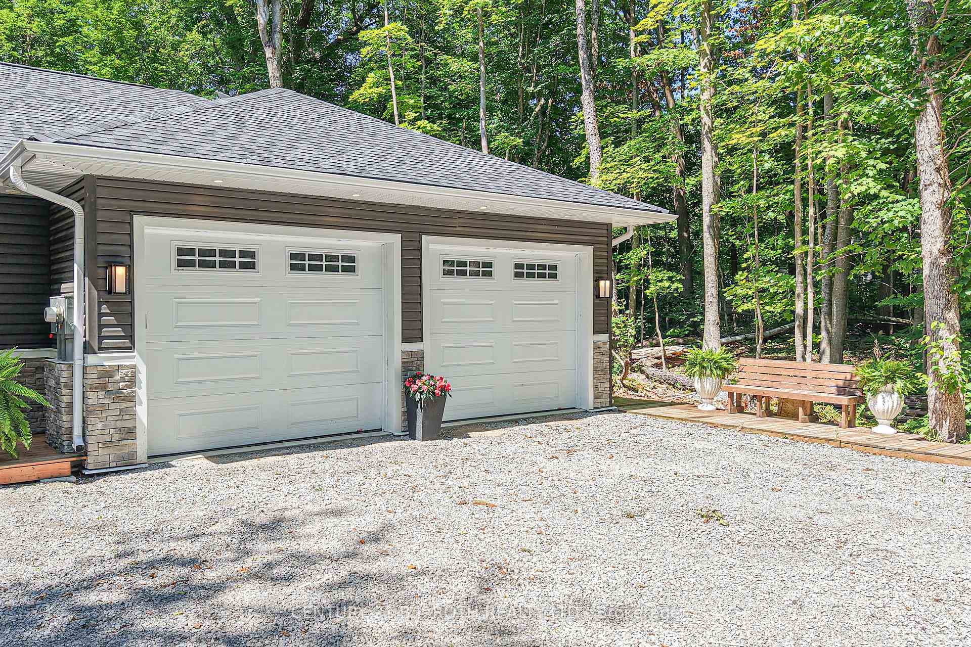 1650 Trader Cowan Road