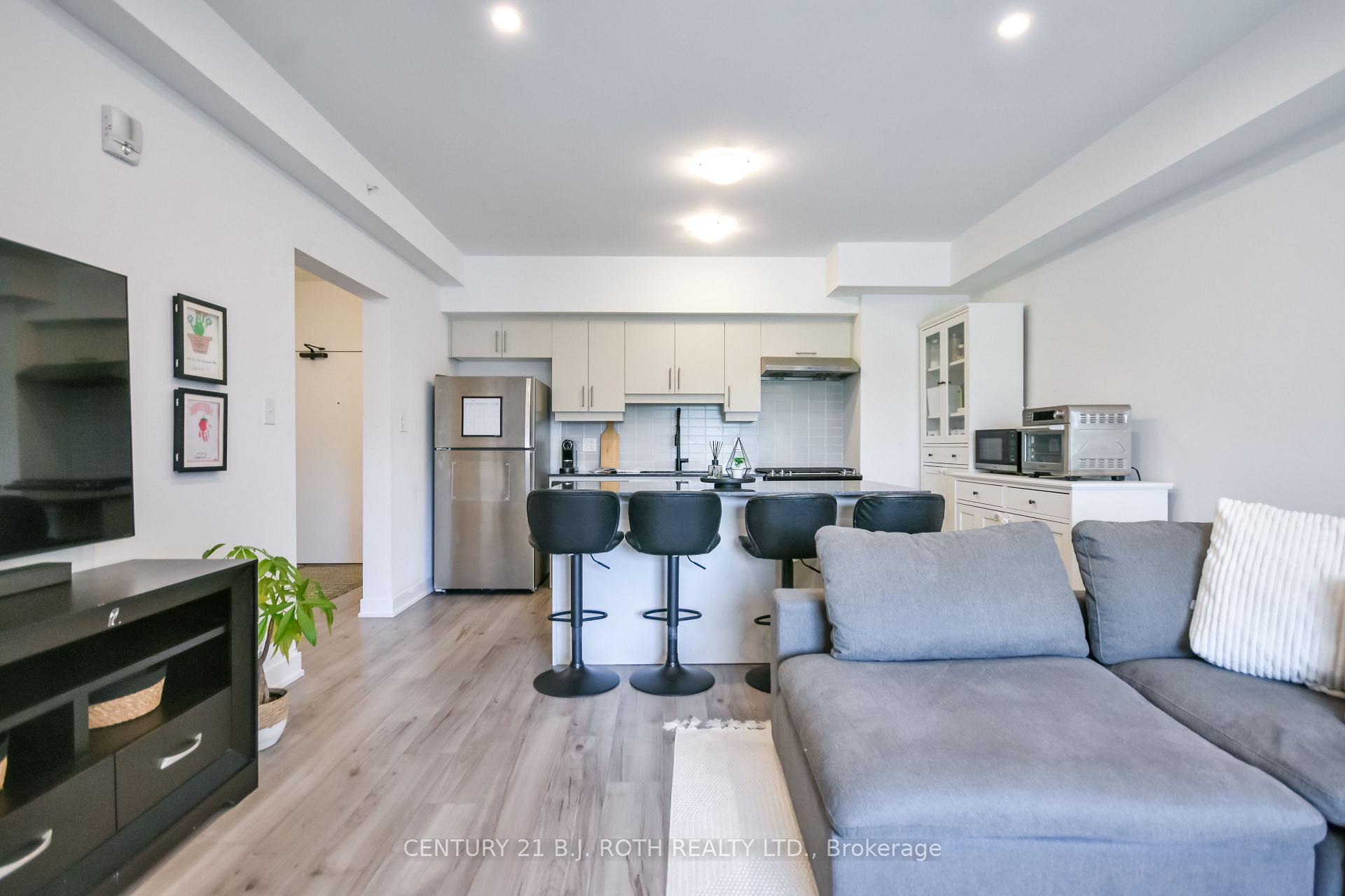 8 Culinary Lane 604