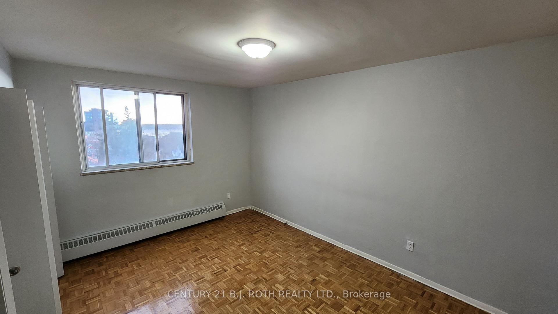 37 Peel Street 808