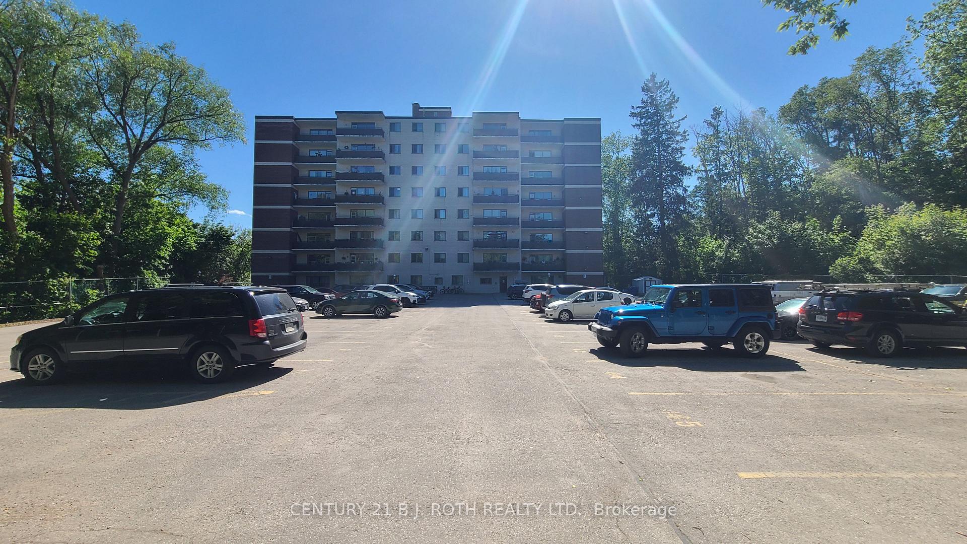 37 Peel Street 808