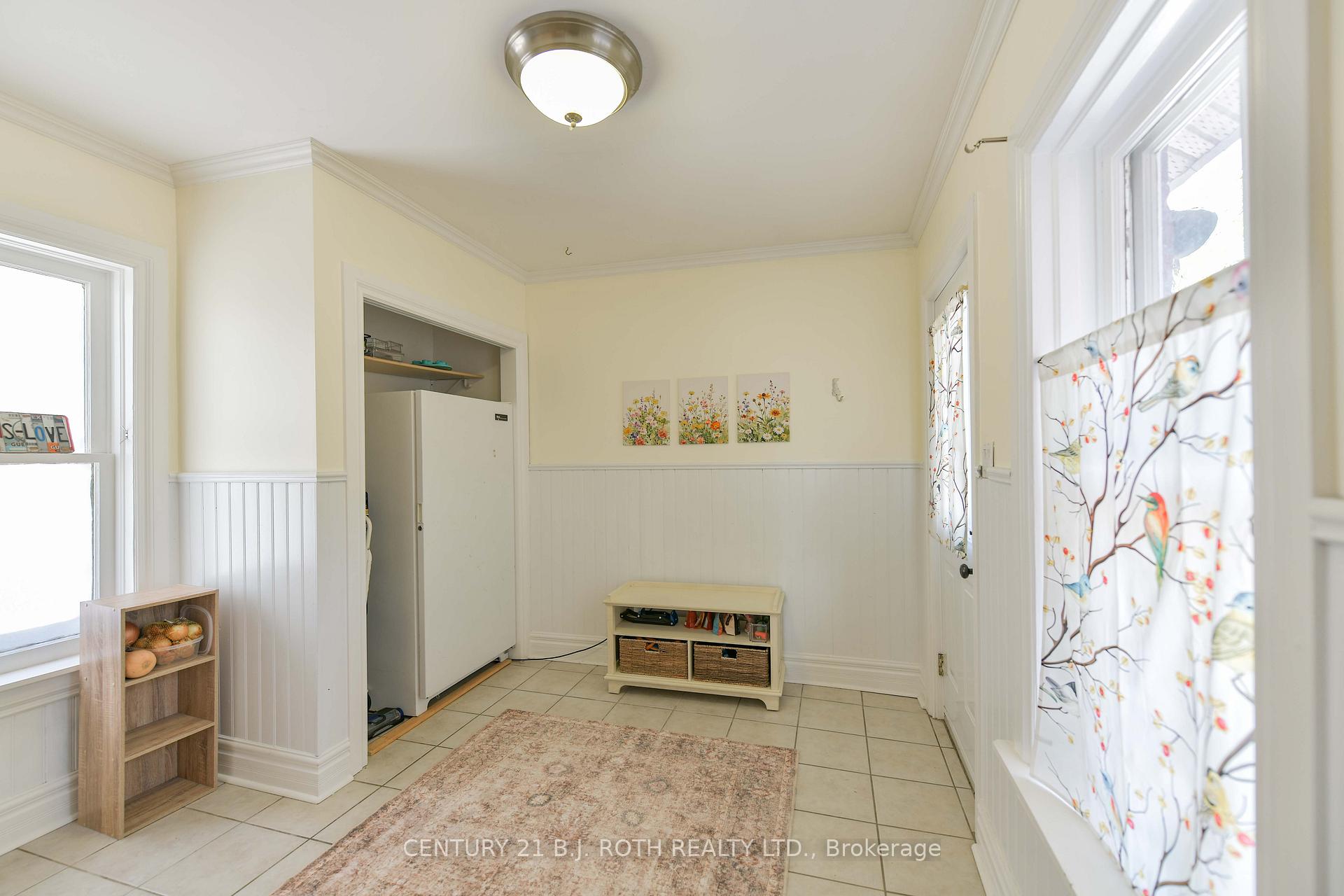 80 Coldwater Road W
