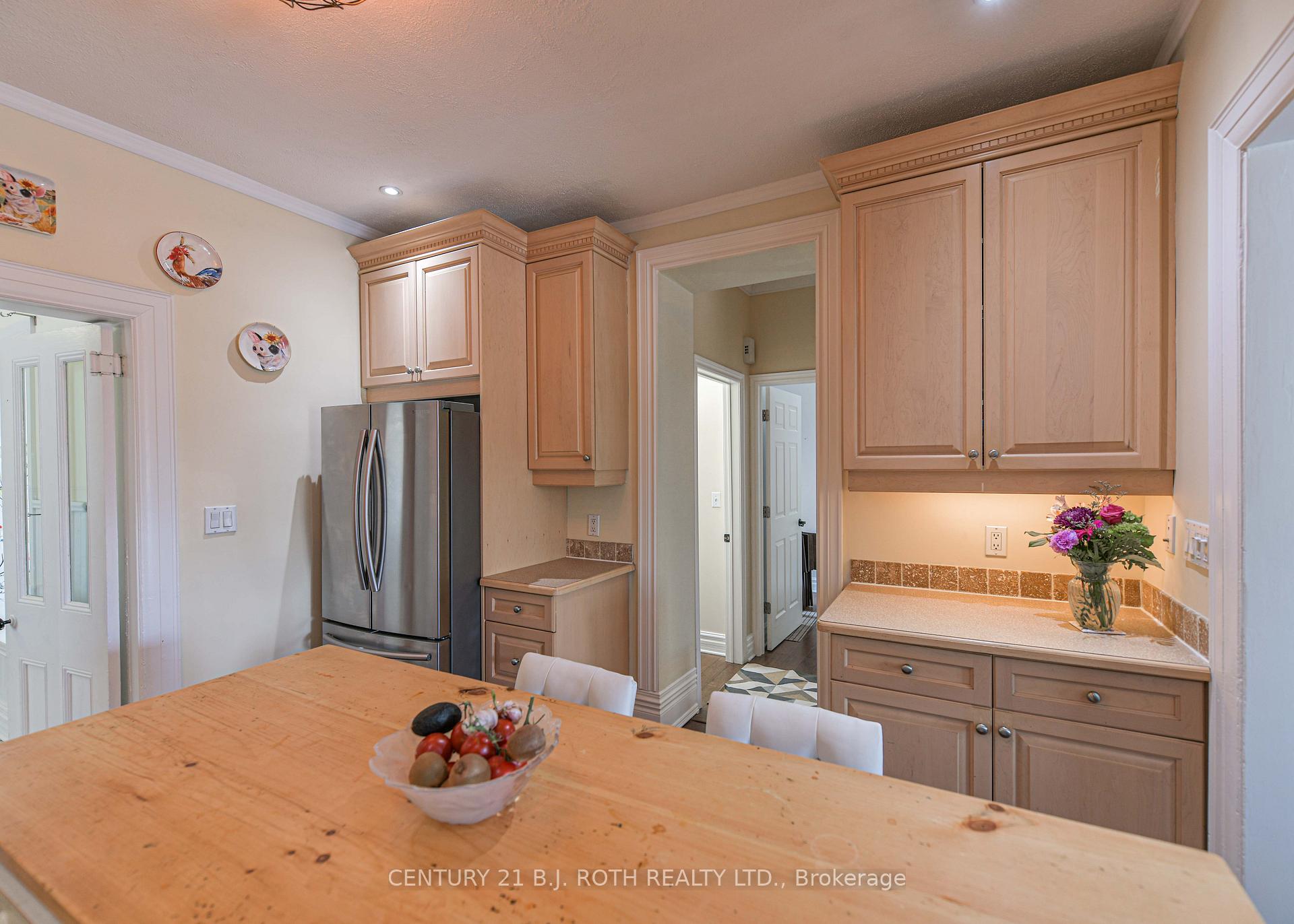 80 Coldwater Road W