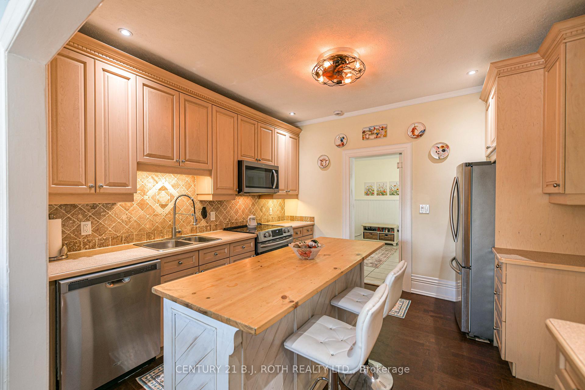 80 Coldwater Road W
