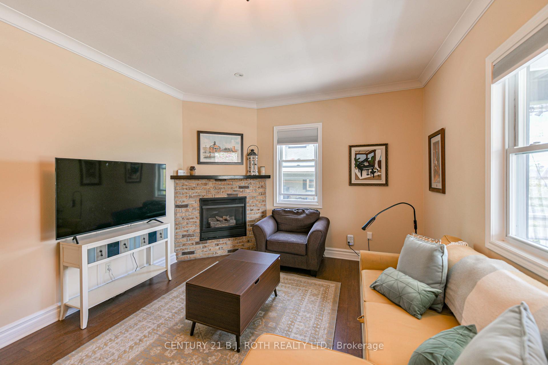 80 Coldwater Road W