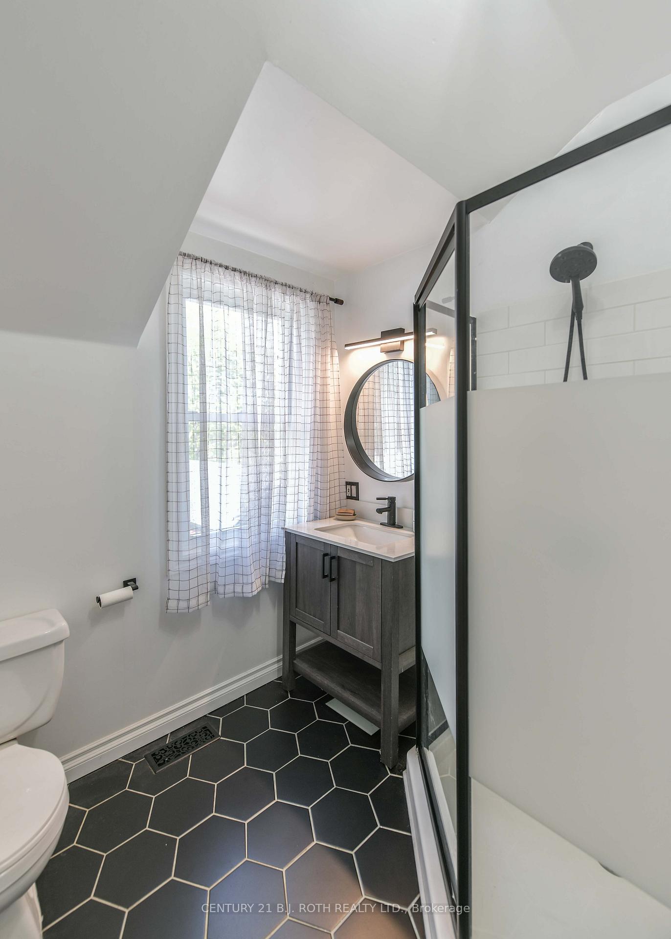 80 Coldwater Road W