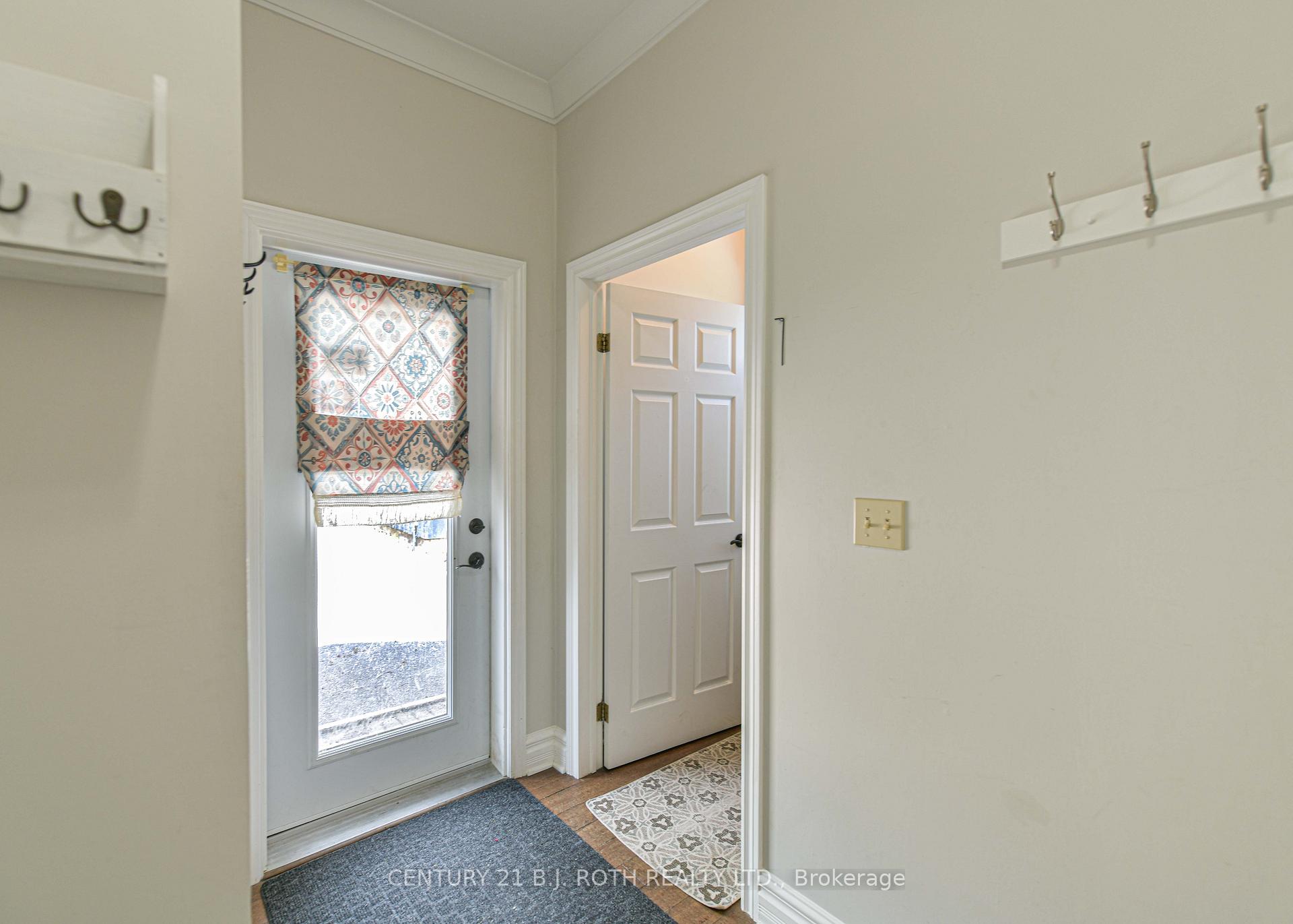 80 Coldwater Road W