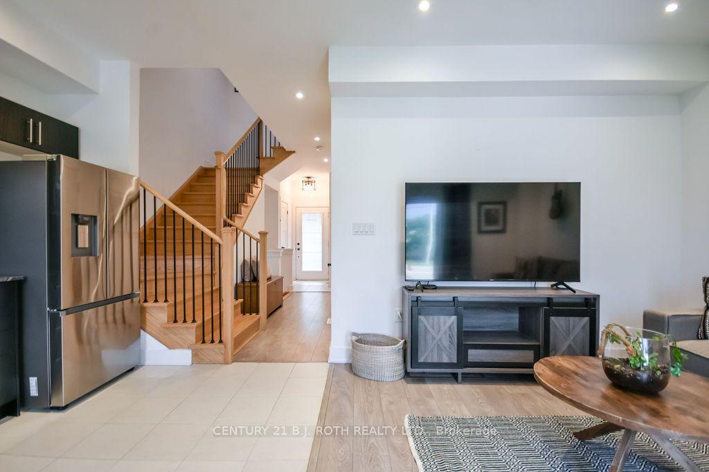 35 Pumpkin Corner Crescent