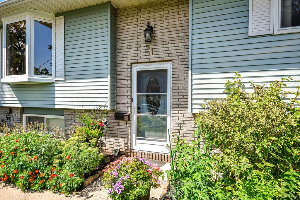 21 KORLEA Crescent