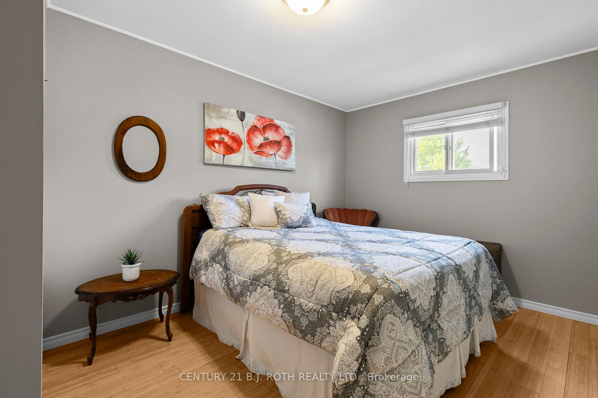 10 Andrea Crescent