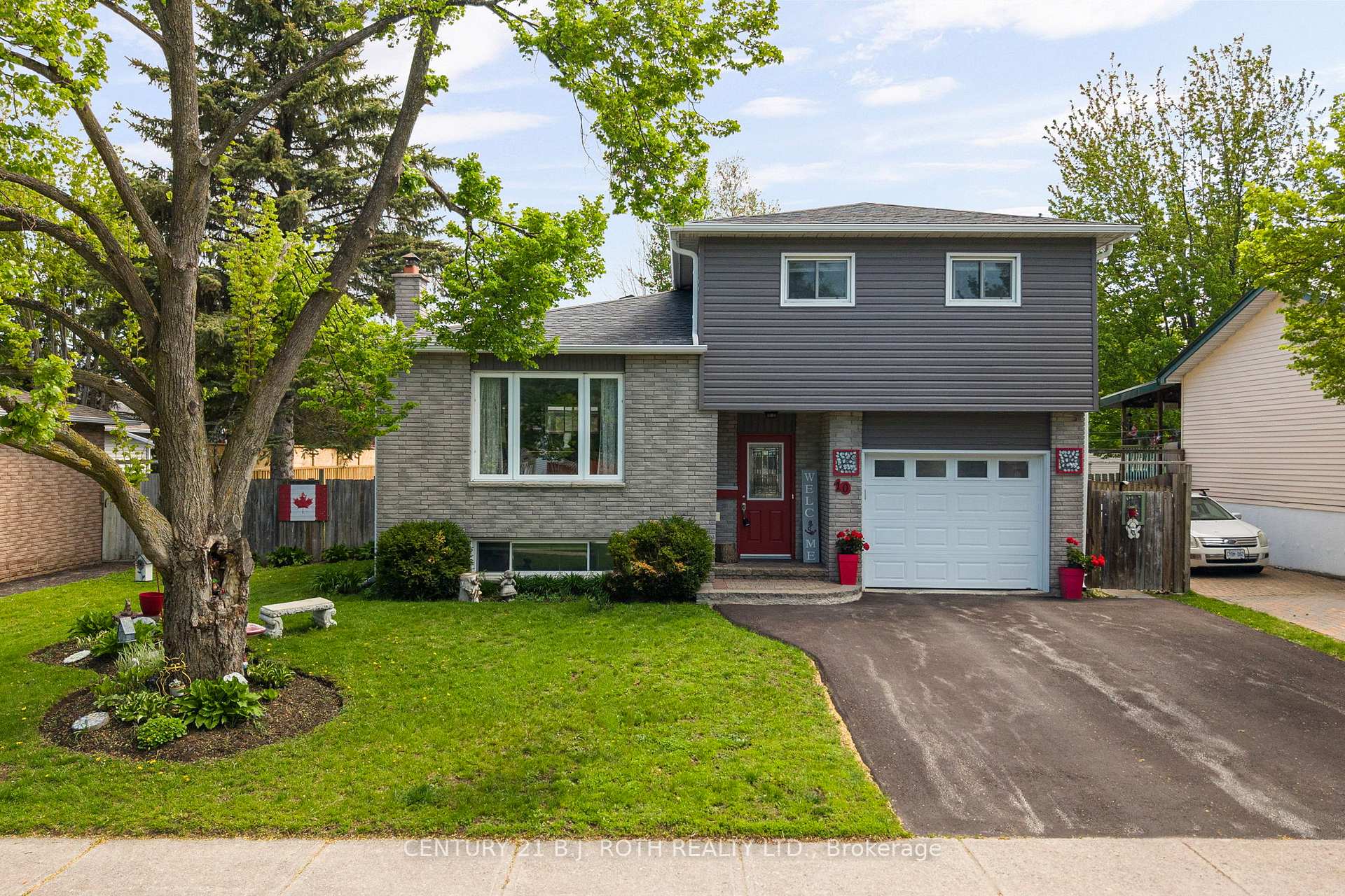 10 Andrea Crescent