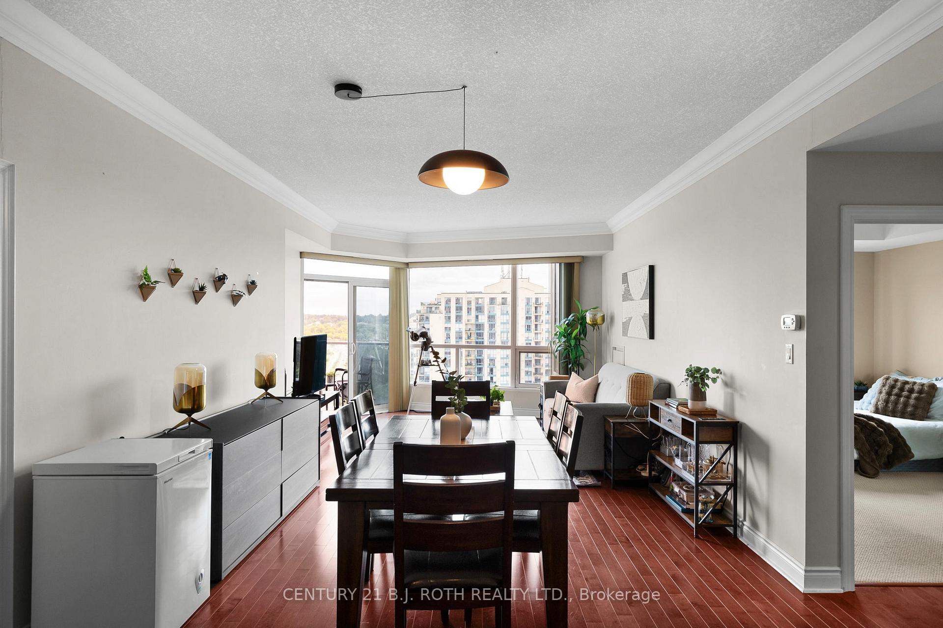 37 Ellen Street 1310