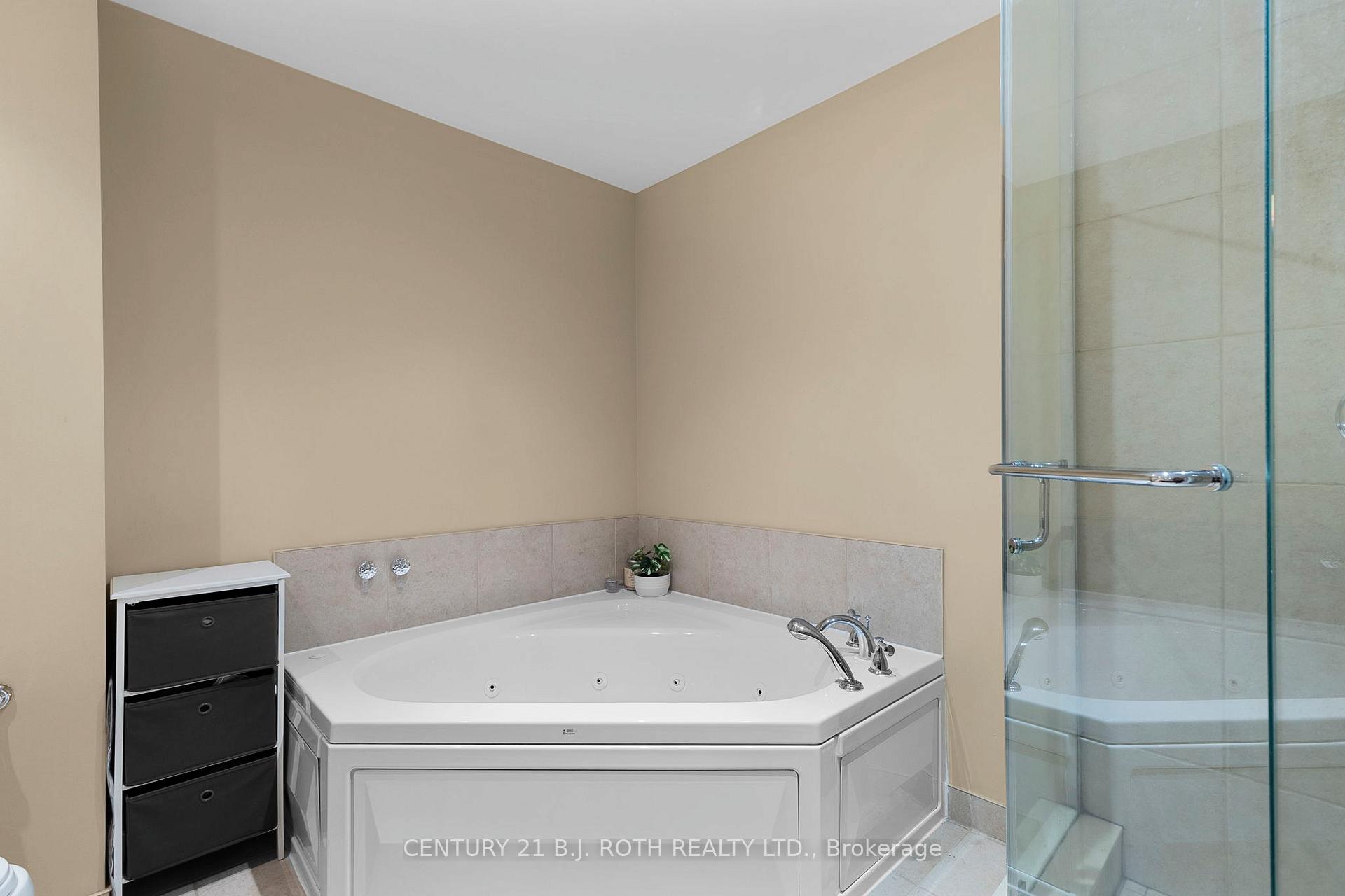 37 Ellen Street 1310