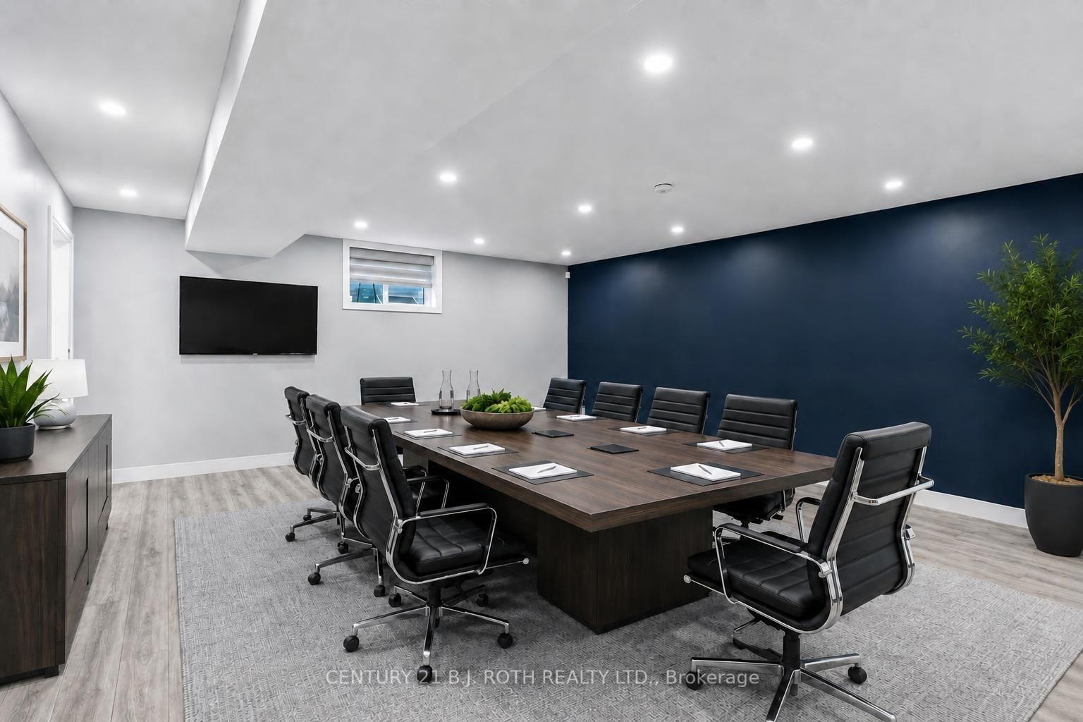 355 Mapleview Drive W